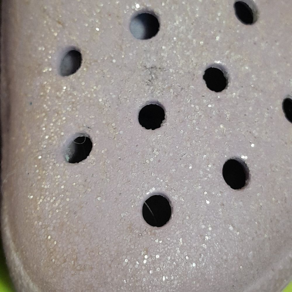 Child's Crocs and 10 Jibbitz Charms...Size 4 - Picture 8 of 8